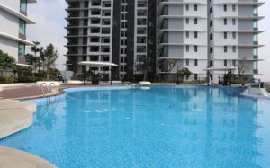 Bẻ bơi vô cực chung cư Gamuda The Zen