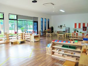 Trường mầm non IQ Montessori School