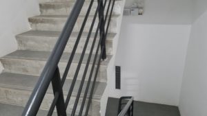 Cầu thang thoát hiểm chung cư Zen Gamuda